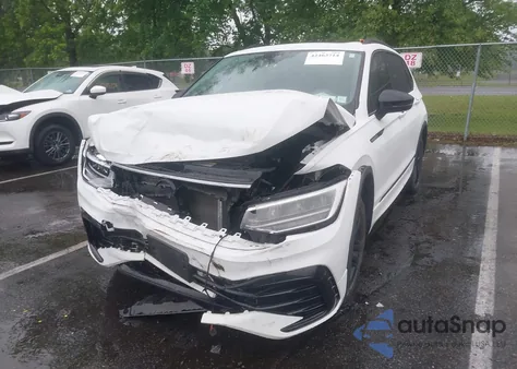 2022 Volkswagen Tiguan 2.0T Se R-Line Black z USA, uszkodzony, nr VIN 3VV8B7AX6NM027050